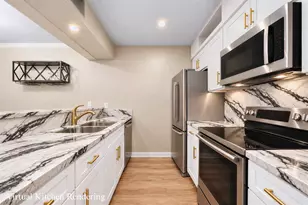 6501 E Hill Dr, Austin, TX 78731 - Photo 9