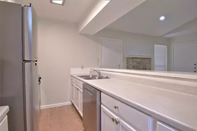 6201 Soft Wind Circle #B, Austin, TX 78745 - Photo 7