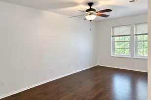 1015 E Yager Ln, Austin, TX 78753 - Photo 17