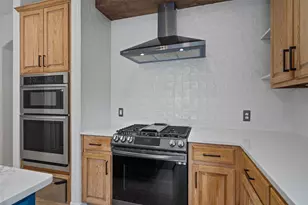 12105 Portobella Dr, Austin, TX 78732 - Photo 17