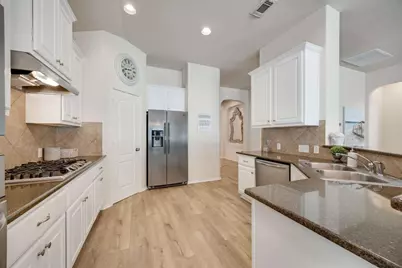 12920 Appaloosa Chase Drive, Austin, TX 78732 - Photo 11