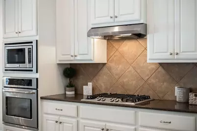 12920 Appaloosa Chase Drive, Austin, TX 78732 - Photo 9