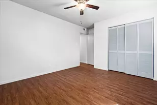 1130 Bois D'Arc St, Lockhart, TX 78644 - Photo 19