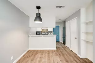 838 N Meadows Dr, Austin, TX 78758 - Photo 9