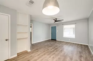 838 N Meadows Dr, Austin, TX 78758 - Photo 11