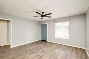 838 N Meadows Dr, Austin, TX 78758 - Photo 11