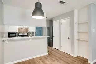 838 N Meadows Dr, Austin, TX 78758 - Photo 9