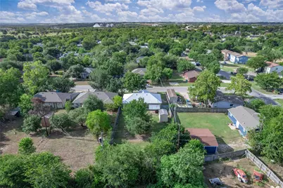 403 Davidson Drive, Taylor, TX 76574 - Photo 33