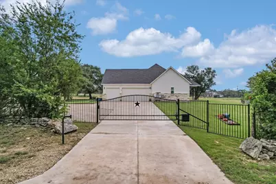 815 County Road 207, Liberty Hill, TX 78642 - Photo 33
