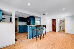 1181 Ridgeway Dr, Austin, TX 78702 - Photo 25