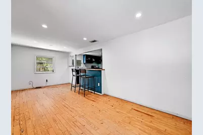 1181 Ridgeway Drive, Austin, TX 78702 - Photo 3