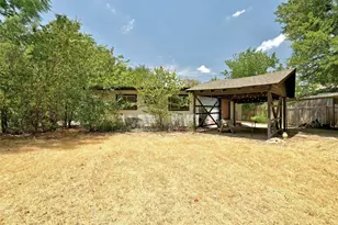 1181 Ridgeway Dr, Austin, TX 78702 - Photo 23