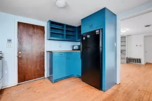 1181 Ridgeway Dr, Austin, TX 78702 - Photo 9