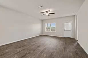 229 Independence Ave, Liberty Hill, TX 78642 - Photo 7