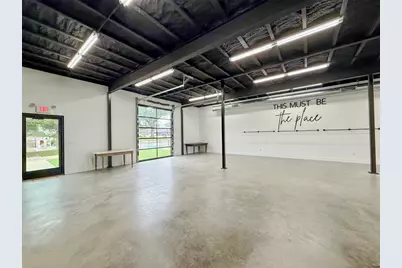 617 Main Street, Lexington, TX 78947 - Photo 3