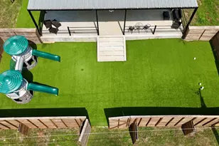 617 Main St, Lexington, TX 78947 - Photo 23