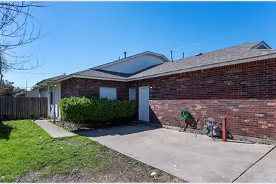 322 Tamara Drive #B, Georgetown, TX 78628 - Photo 3