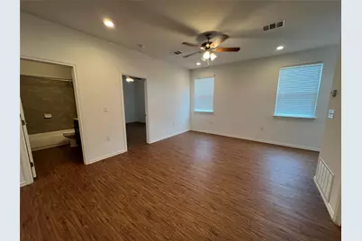 805 Hallie Cove, Lockhart, TX 78644 - Photo 7