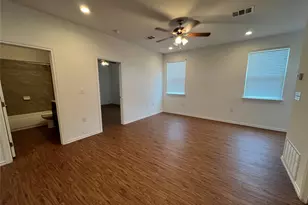 805 Hallie Cove, Lockhart, TX 78644 - Photo 7