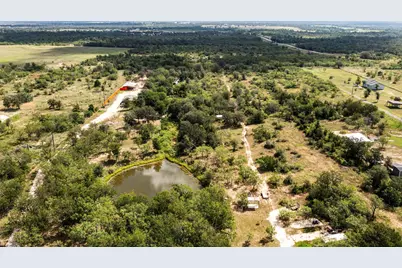 1411 Bugtussle Lane, Luling, TX 78648 - Photo 7