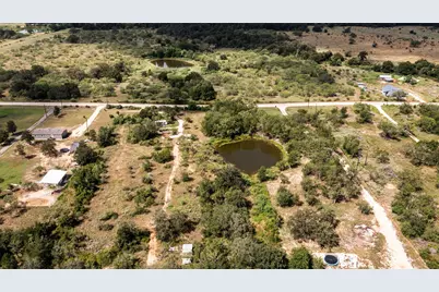 1411 Bugtussle Lane, Luling, TX 78648 - Photo 19