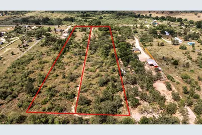 1411 Bugtussle Lane, Luling, TX 78648 - Photo 15