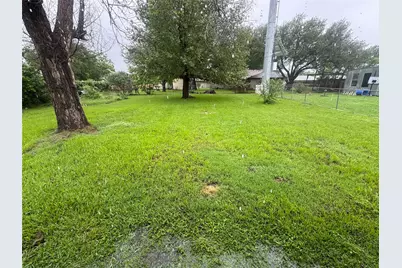 800 E Central Drive, Georgetown, TX 78628 - Photo 13