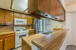 800 E Central Dr, Georgetown, TX 78628 - Photo 5
