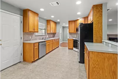 2200 N Shields Drive, Austin, TX 78727 - Photo 7