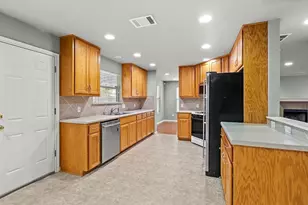 2200 N Shields Dr, Austin, TX 78727 - Photo 7