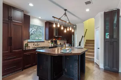 8916 Pepper Rock Drive, Austin, TX 78717 - Photo 11