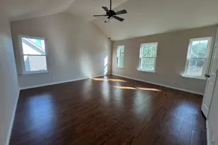 2037 Northview Dr, San Marcos, TX 78666 - Photo 9