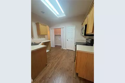 2037 Northview Drive, San Marcos, TX 78666 - Photo 5