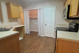 2037 Northview Dr, San Marcos, TX 78666 - Photo 5
