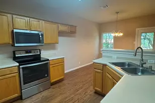2037 Northview Dr, San Marcos, TX 78666 - Photo 5