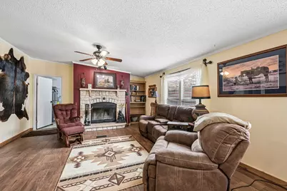 541 Hidden Oaks Drive, Elgin, TX 78621 - Photo 5