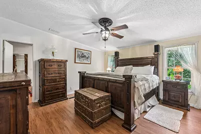 541 Hidden Oaks Drive, Elgin, TX 78621 - Photo 15