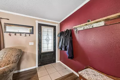 541 Hidden Oaks Drive, Elgin, TX 78621 - Photo 5