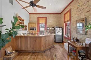 707 Chestnut St, Bastrop, TX 78602 - Photo 5