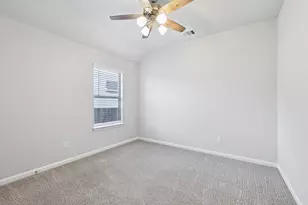 601 Los Olives Ln, Liberty Hill, TX 78641 - Photo 21