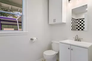 112 E Skyview Rd, Austin, TX 78752 - Photo 7