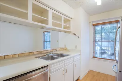 1240 Barton Hills Drive #208, Austin, TX 78704 - Photo 3