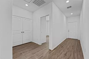 633 Halfmoon Dr, Lockhart, TX 78644 - Photo 9