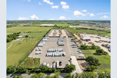 11528 Old Lockhart Road, Buda, TX 78747 - Photo 9