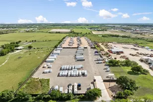 11528 Old Lockhart Rd, Buda, TX 78747 - Photo 9