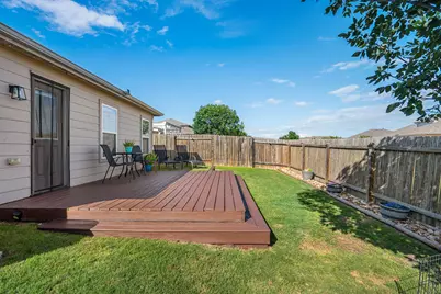 316 Continential Avenue, Liberty Hill, TX 78642 - Photo 31