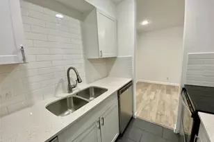 807 Blanco St, Austin, TX 78703 - Photo 9