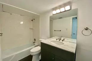 807 Blanco St, Austin, TX 78703 - Photo 11