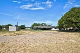 17398 Benton City Rd, Von Ormy, TX 78073 - Photo 25