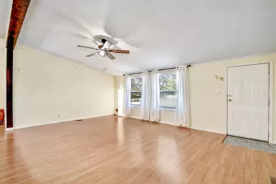 17398 Benton City Road, Von Ormy, TX 78073 - Photo 5